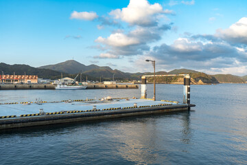 Fototapeta na wymiar 五島列島の中通島の船着場の風景