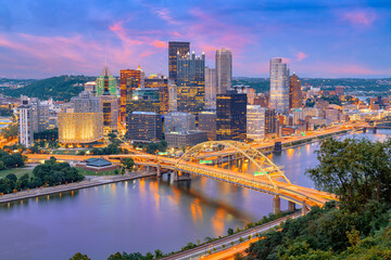Fototapeta na wymiar Pittsburgh, Pennsylvania, USA City Skyline