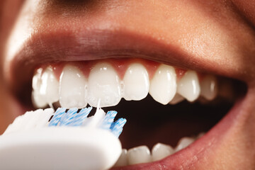 Obraz premium Teeth and a toothbrush