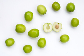 Milk jujube in bamboo basket