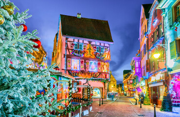 Colmar, France. Famous Marche de Noel in Alsace, Haut-Rhin - obrazy, fototapety, plakaty
