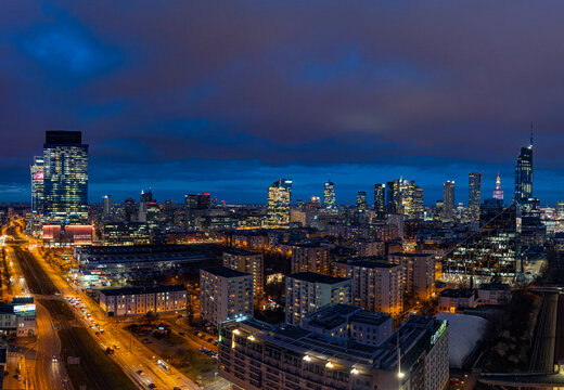 Ulice bilder Bläddra bland 2,439 stockfoton, vektorer och videor