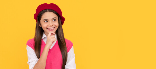Obraz na płótnie Canvas thoughtful teen school girl in french beret on yellow background, think. Child face, horizontal poster, teenager girl isolated portrait, banner with copy space.