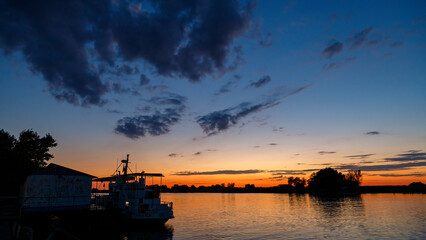 Obraz premium Sunset in the Danube Delta at Mila 23 Romania