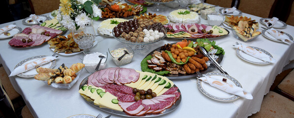 well decorated festive catering food, holiday food and food decoration concept, 