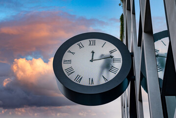 London, UK. July 10, 2022. Maarten Baas Real Time clock at Paddington