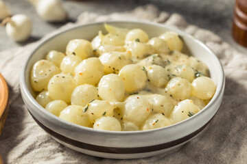 Homemade Creamy Creamed Pearl Onions