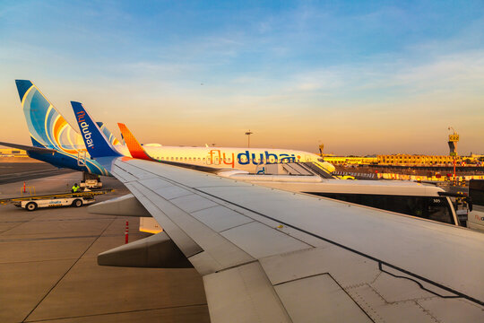 Airplane Flydubai Boeing 737-800