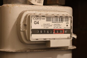 Gas meter with gas consumption in the household