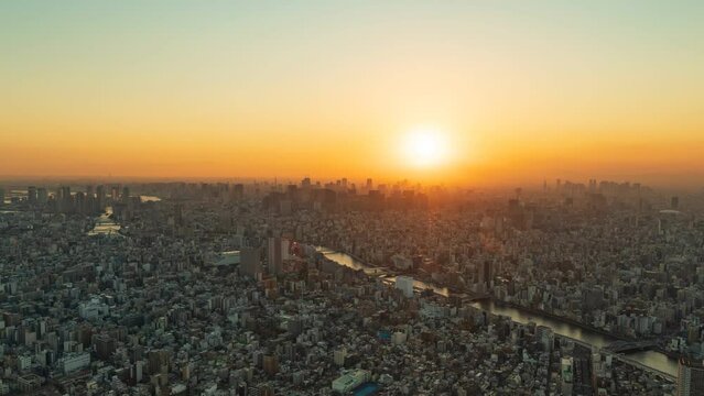 Timelapse video of Tokyo Metropolitan area from dusk to night (Zoom out)