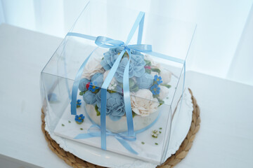 화려한 색감의 버터 앙금으로 만든 쌀 백설기 떡 케이크. 기념일, 생일 꽃 케이크.