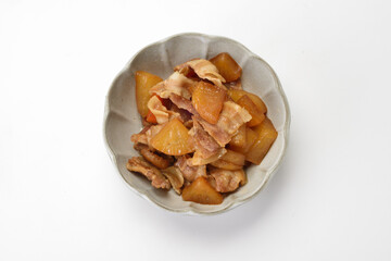 豚バラと大根の煮物