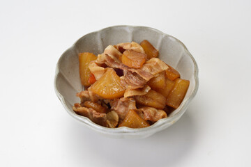 豚バラと大根の煮物