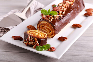 Sweet roll with caramel filling