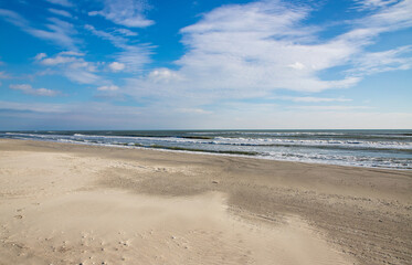 Fototapeta na wymiar Landscape of an empty wild beach
