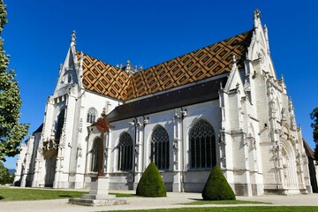 Façade nord de l’église Saint-Nicolas-de-Tolentin du monastère royal de Brou à Bourg-en-Bresse