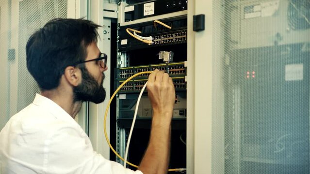 network administrator server room maintenance. data center it support