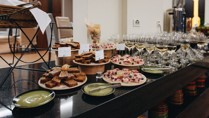 Fototapeta na wymiar Beautifully decorated catering snacks and appetizers