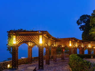 Obraz premium Night view of the Pavilion of sunmoon lake