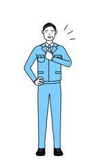 胸を叩く作業着を着た男性（経営者、管理職、工場長）