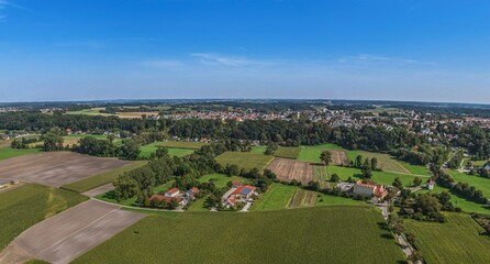 Ausblick nach Friedberg - imVordergrund das Tal der Friedberger Ach