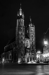 Fototapeta na wymiar Poland - Cracov - Empty city at night caused by COVID-19 quarantaine 