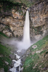 Fototapeta na wymiar picture of a waterfall in the mountain