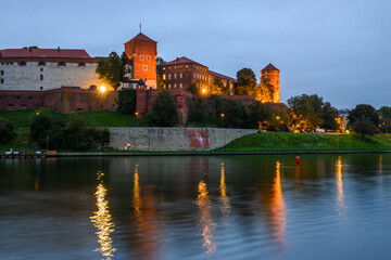 Fototapeta premium Wawel Castle at Vistula River in central Krakow, Poland