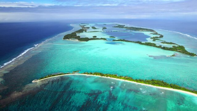 Aerial shot of Palmyra Atoll, islands, reef and lagoon
