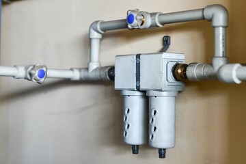 The fine filter of water supply is fed into one system, fixed on the wall.