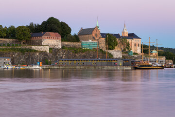 Fototapeta premium Akershus fortress in Oslo in the evening