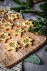 Geschenke zu Weihnachten aus der Küche, Plätzchen backen, Kekse mit Pistazien und weißer Schokolade selber machen