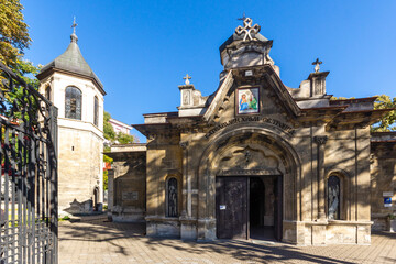 Obraz premium Building and street at the center of city of Ruse, Bulgaria