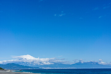 静岡県三保の松原からの富士山