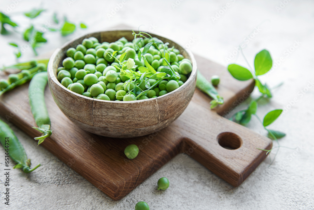 Sticker bowl with sweet pea pods