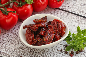 Sun dried tomato with olive oil