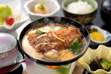 かつ鍋・御膳料理・定食・ランチ・和食