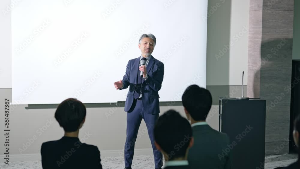 Aufkleber 登壇する男性と聴衆　セミナー　プレゼンテーション