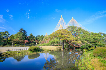 秋の兼六園　石川県金沢市　Kenrokuen in autumn. Ishikawa Prefecture, Kanazawa City.