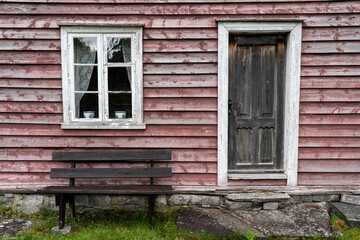Fototapeta na wymiar Historisches Dorf Agatunet am Hardangerfjord, Norwegen