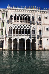 Naklejka premium Palais inondé sur le grand canal à Venise (gros plan)