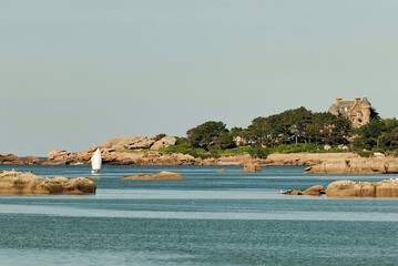 Pink granite coast, near Roscoff (Brittany)