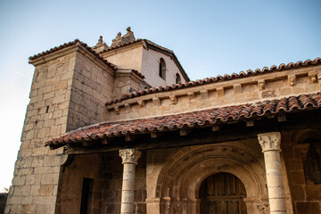 Windows to the Spanish Romanesque. The lost church