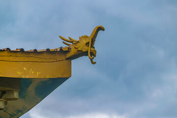 Buddhist temple dragon gargoyle decoration