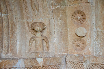 Windows to the Spanish Romanesque. The lost church