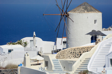 Windmill in Santorini, Greece. - obrazy, fototapety, plakaty