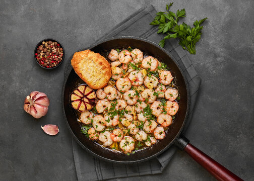 Shrimp Scamp in a pan