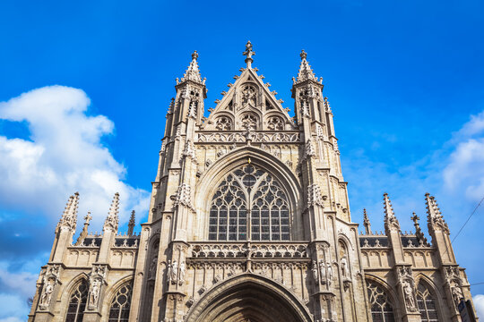 Church of Our Blessed Lady of the Sablon, or Eglise Notre Dame du Sablon in Brussels, Belgium. 15th-century Catholic church with baroque chapels & Gothic architecture in the Sablon district.