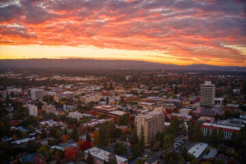 Aerial View of Palo Alto, California at Sunrise - obrazy, fototapety, plakaty