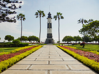 Obraz premium Faro de la Marina, malecón Cisneros, Miraflores, en Lima Peru, Sudamérica